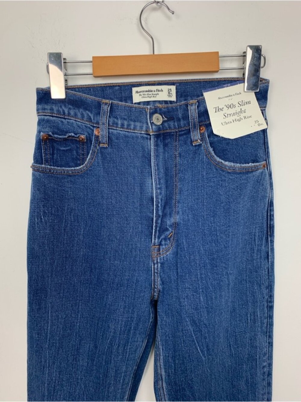 NWT Abercrombie 90s Ultra High Slim Straight Jeans - Picture 8 of 11